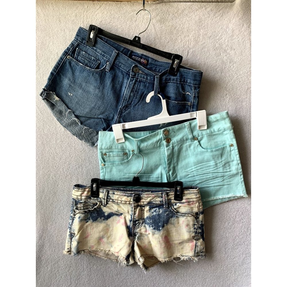 Bundle of 3 Women's Jean Shorts Waist 16" Levi, Refuge